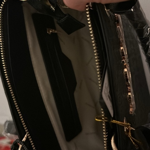 Bebe - Ceila Embossed Top Handle Crossbody Black Handbag - Picture 6 of 7